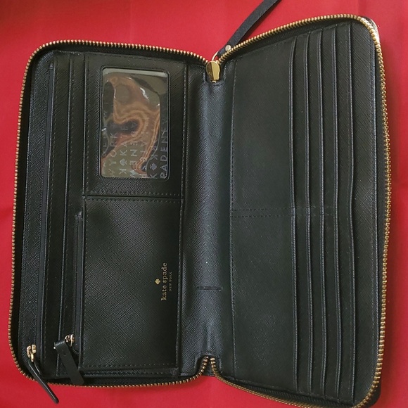 Kate Spade Women's Wallet - Picture 5 of 16